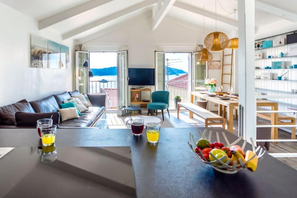 #40 Bright Sea View Suite For 6 2Mins Walk Port & Sea فيليوفرُنش سور مير المظهر الخارجي الصورة